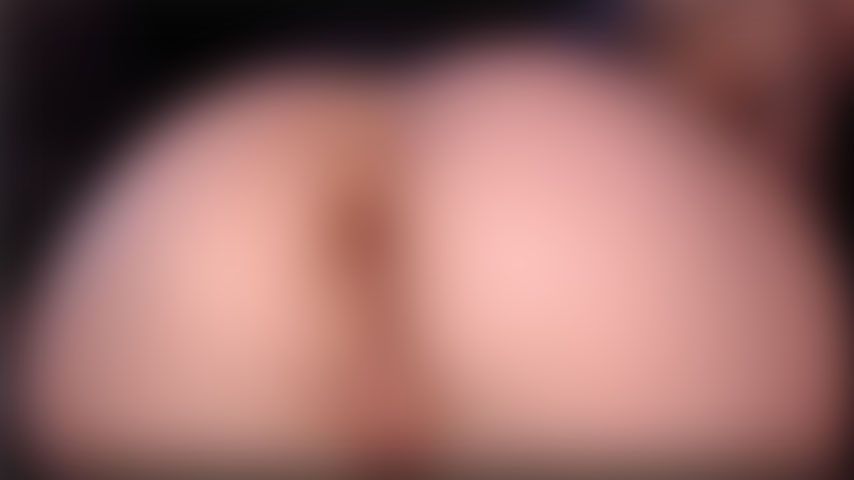 Las sentadillas se convierten en adoración al culo!