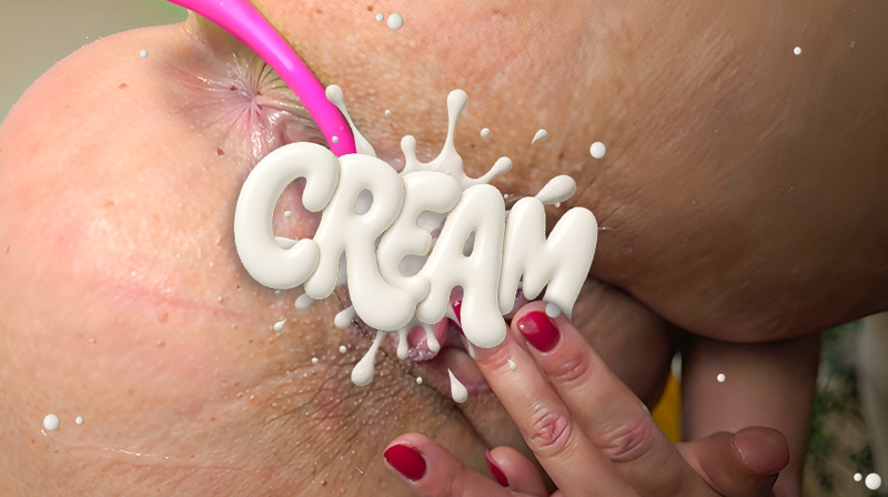 Grandes labios vaginales colgando, gran culo, coño cremoso goteando, exuberante