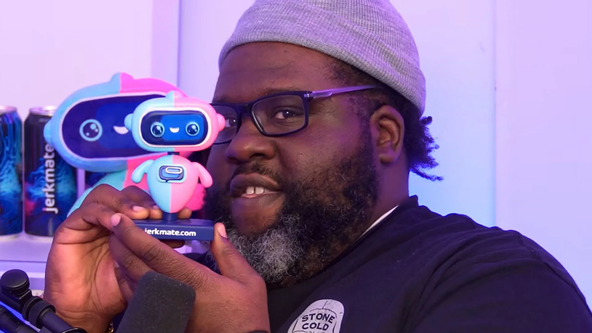 Queen Rose Domina el Espacio en Everyday Is Friday