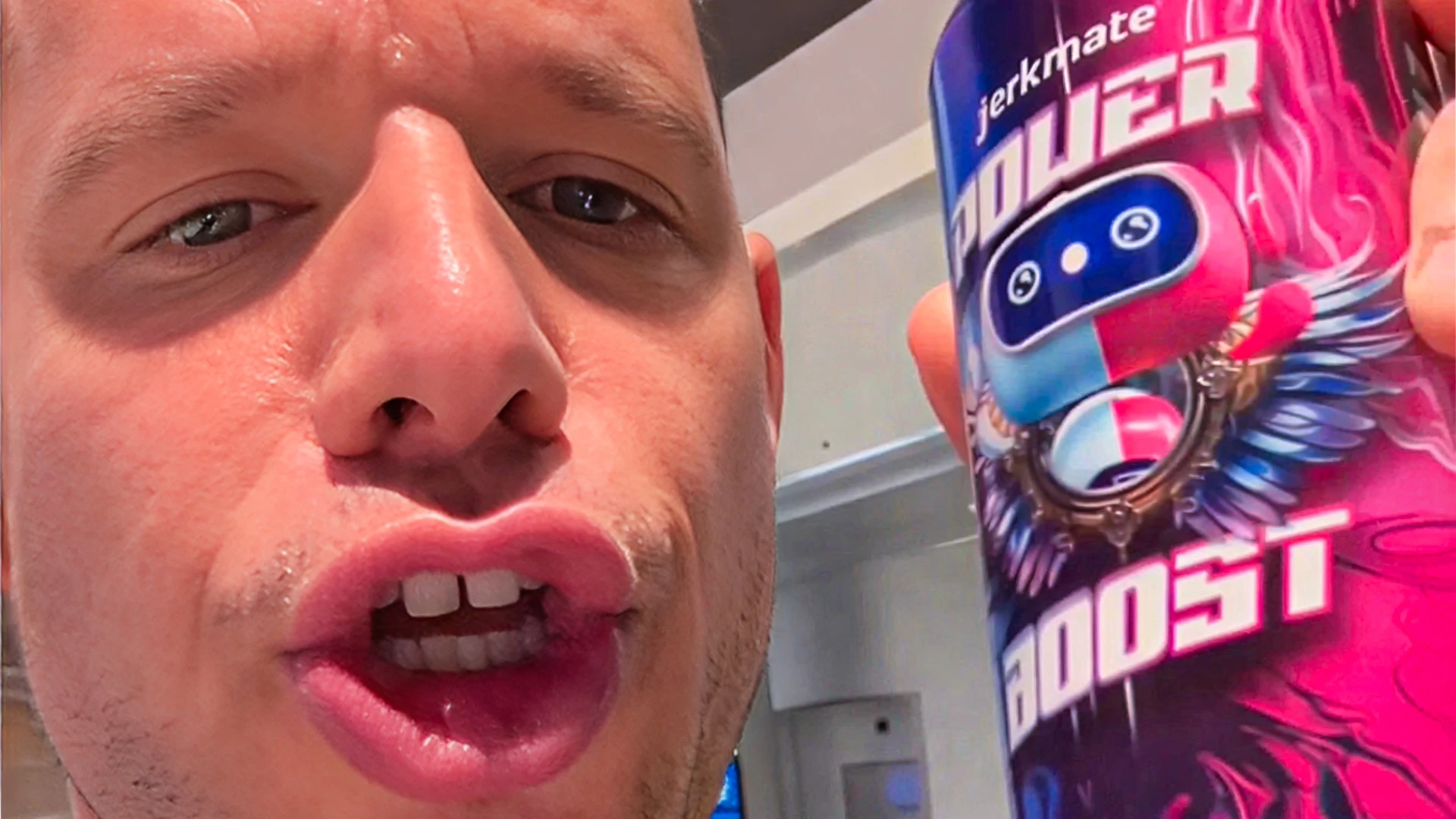 Seguridad A&eacute;rea, Jugo de Gooner y Carry-On arriesgado