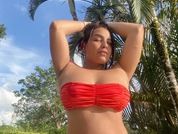 Mia_bigtits