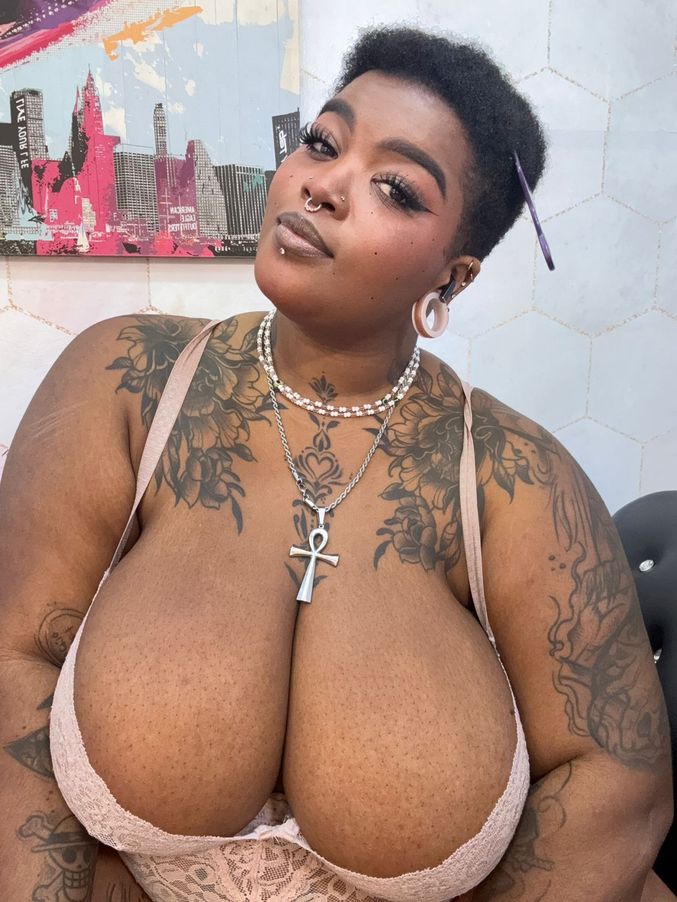 LaylaCumninngss
