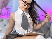 Greta_Petite