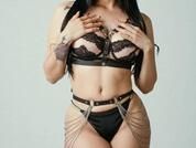 Victoria_Leon