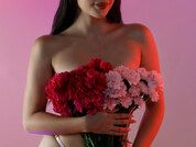 Greta_Petite