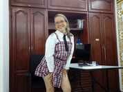 NICOLLEWAYY