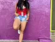 ninakisslove