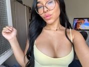 Mia_Petiteht