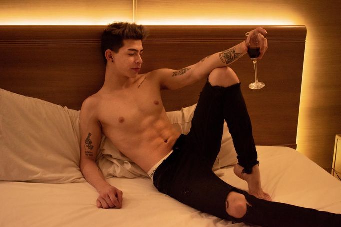 Logan_Woods