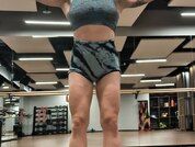 Ella_Kross