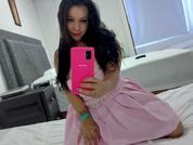 ninakisslove