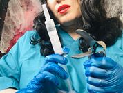 TheDevineMissDeviant