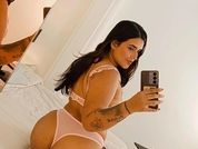 KarinaPretty19
