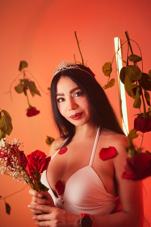 Helen_Hardd