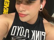 Ella_Thorne