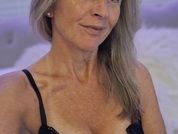 HotMatureLucy26