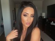 Mary_Tia