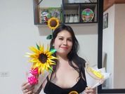 ninakisslove