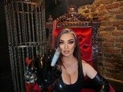 MiaBlackXO