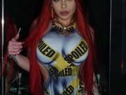 NaomyBlackBarb