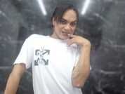 Analia27