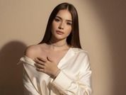 MiaCastellanos