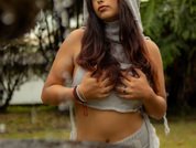 Ariana_Piercee