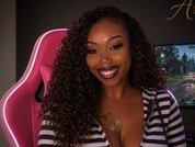 AshleyRoxelle
