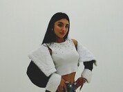 Ema_Velvet