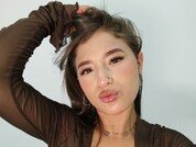 Emma_Leony