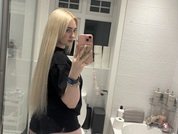 Hollyannee