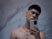 Jhony33