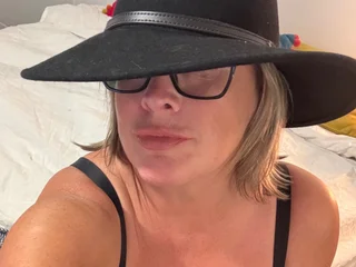 AmberGreenxox