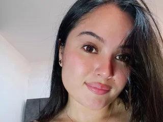 KAARLAGOMEZ profile