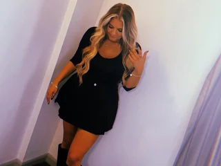 Miss_Laura_Luxe profile