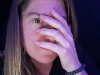 ZoeeBooWho profile