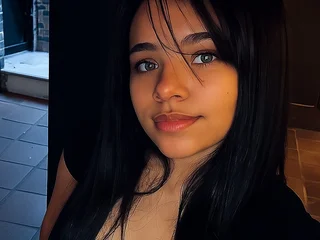 danielatorrrealba profile