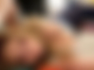 BustyRedwGlasses profile