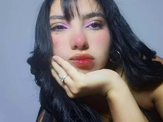 ELLIEROUZ profile