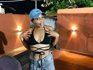 EbonyShorts profile
