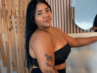 EmilyLevis33 profile