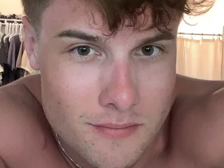 HardToMiss18 profile