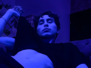 HiiddenDesire profile