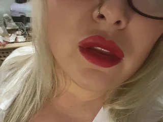 HollyMae26 profile