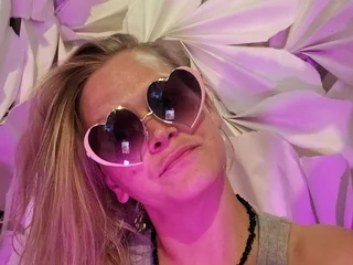 HoneyWolfxoxo profile