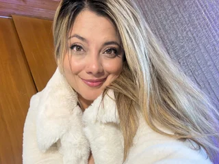 JuliethaFoxx profile