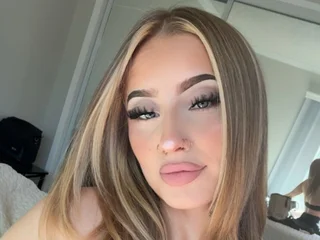 KreamwithKat profile