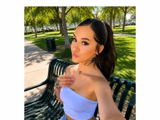 LadiaJunee profile