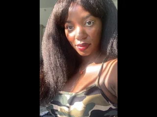 Lanaluxxe44
