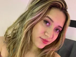 Leiah_Blonde profile